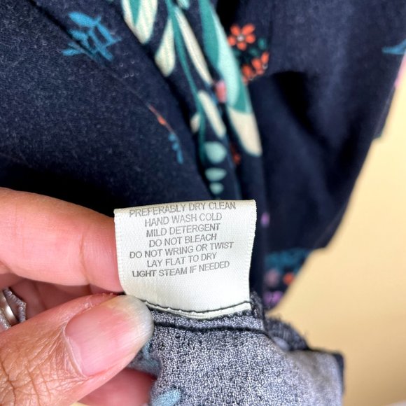 Lovestitch Floral Crop Button down Top S - Picture 7 of 10